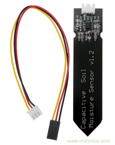 比較用於智能灌溉係統的土壤濕度傳感器