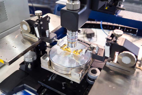 別再隻盯著光刻機了！自動化測試對於芯片製造同樣重要