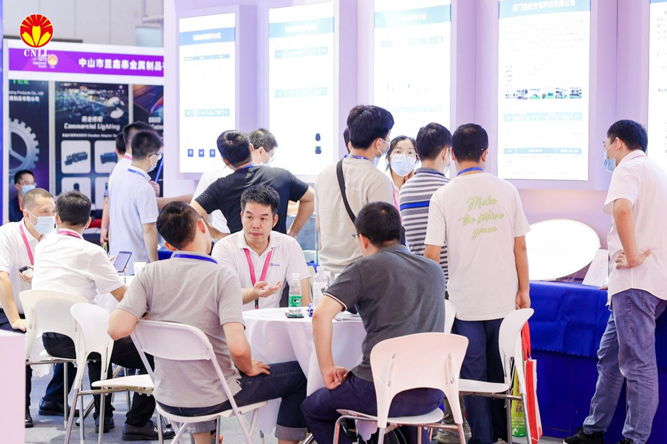 沉浸式體驗官招募中 ，2023寧波照明展觀展福利大放送！